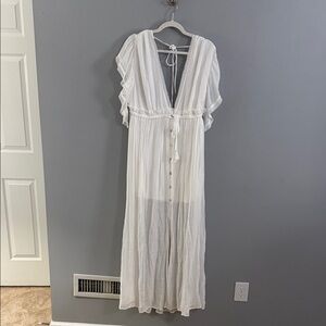 Women’s Aakaa White Flowy Pool Beach Cover Up Maxi Dress - Size Large